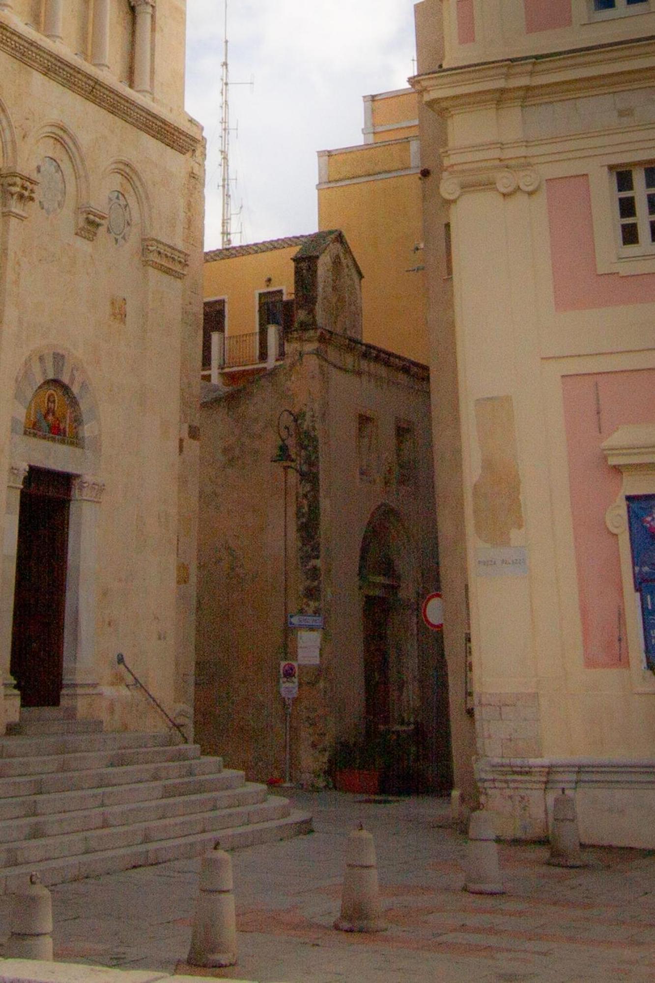 Dimora Madonna Della Speranza Apartment Cagliari Bagian luar foto