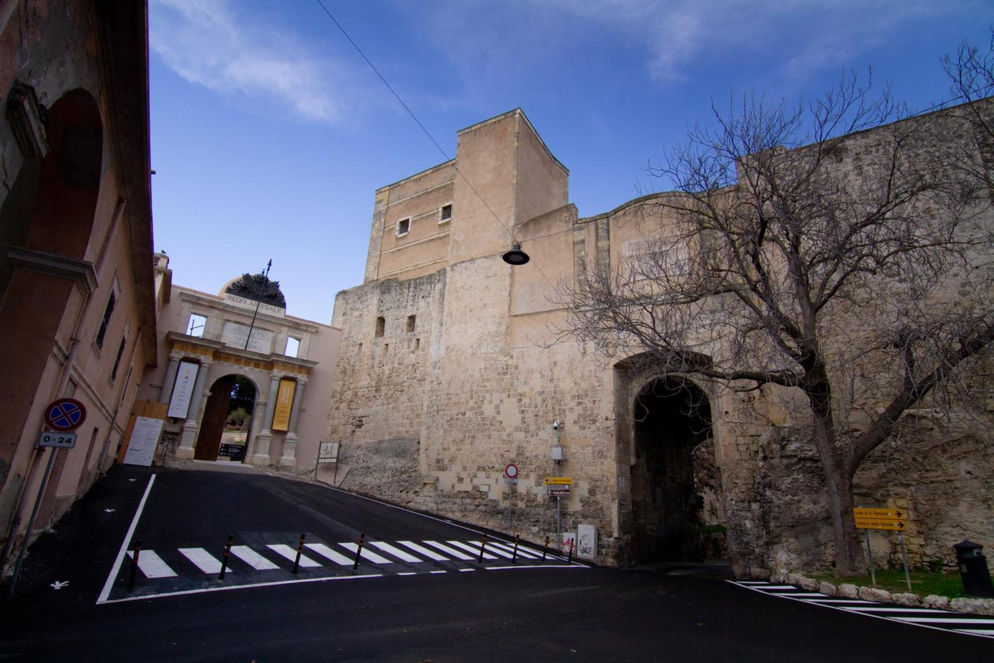 Dimora Madonna Della Speranza Apartment Cagliari Bagian luar foto