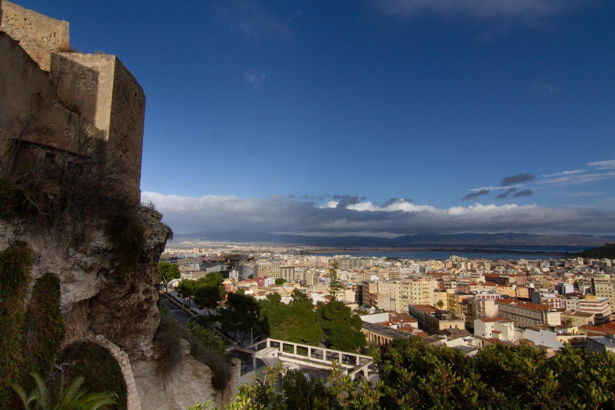 Dimora Madonna Della Speranza Apartment Cagliari Bagian luar foto